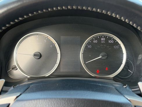 Used 2014 Lexus IS 250 w/ Navigation Package RWD image 32