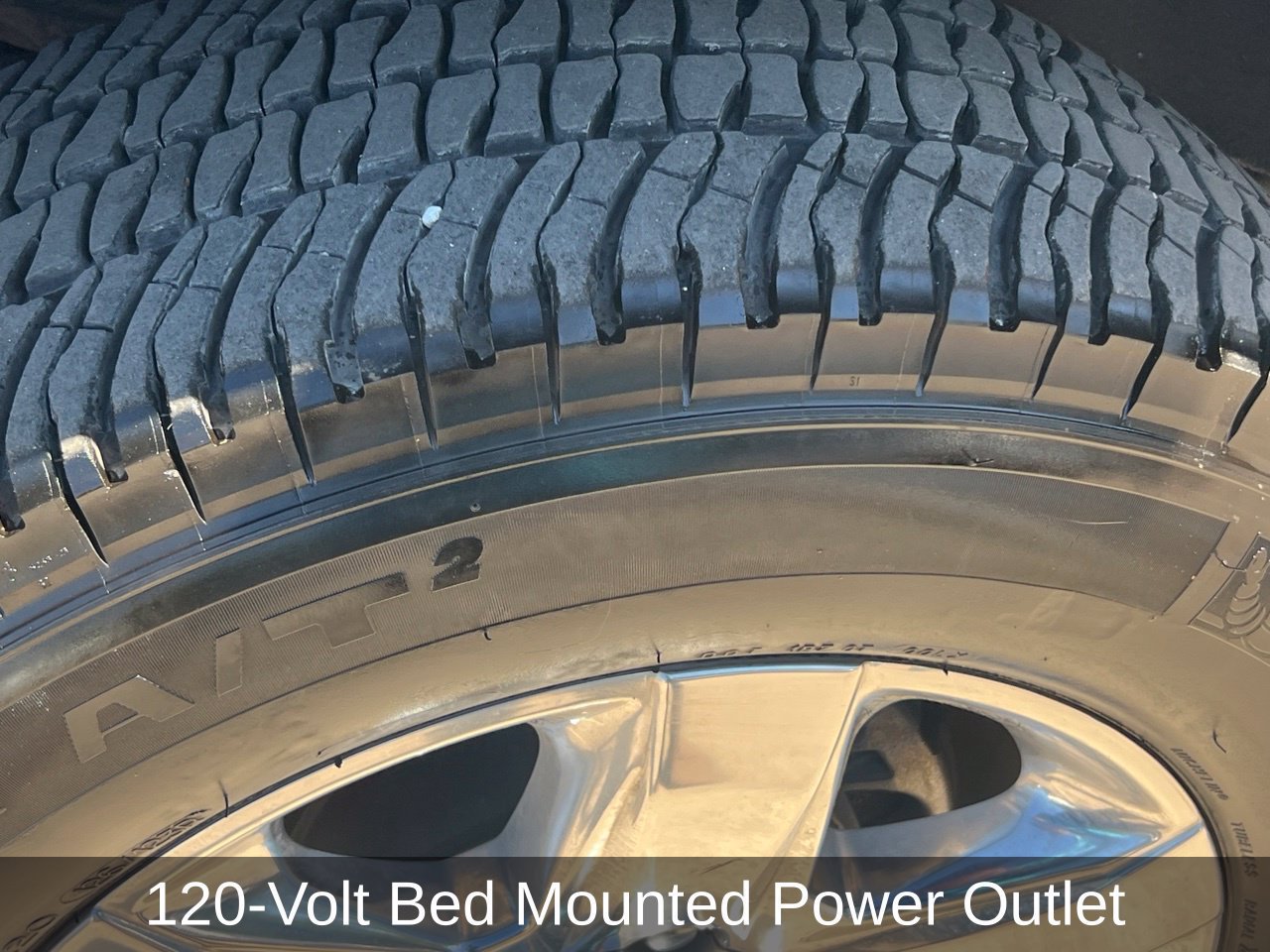 Used 2022 Chevrolet Silverado 2500 LTZ w/ LTZ Premium Package AWD/4WD image 25