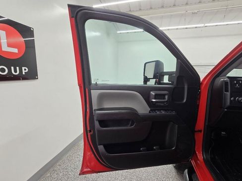 Used 2019 Chevrolet Silverado 2500 W/T w/ WT Convenience Package RWD image 27