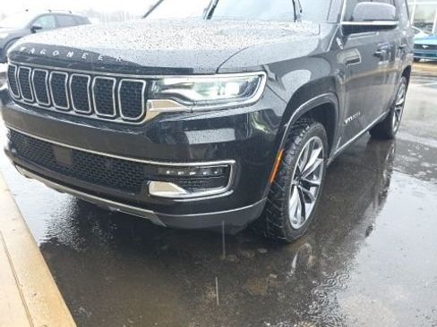 Used 2022 Jeep Wagoneer Series III w/ Premium Group I image 2