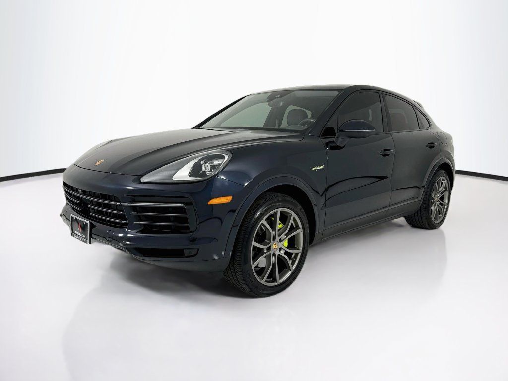 Certified 2023 Porsche Cayenne Platinum Edition AWD/4WD image 1