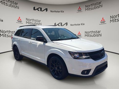 Used 2019 Dodge Journey SE w/ Blacktop Package FWD image 7