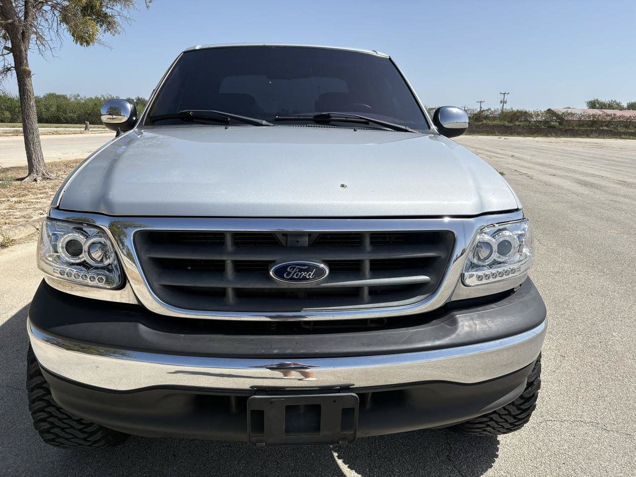 Used 2002 Ford F150 2WD SuperCrew image 4