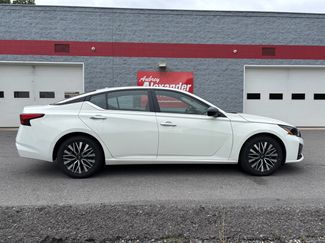 Used 2025 Nissan Altima 2.5 SV FWD video 2