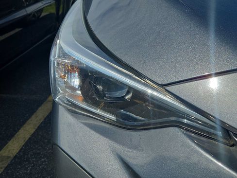 Used 2024 Subaru Crosstrek 2.0i Premium AWD/4WD image 7