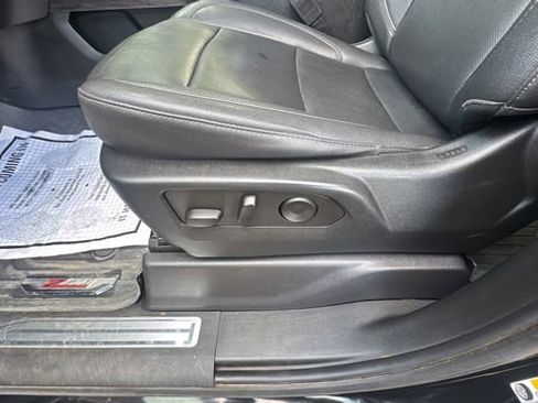 Used 2023 Chevrolet Silverado 1500 LTZ image 18