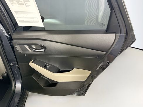 Used 2025 Honda Accord SE image 28