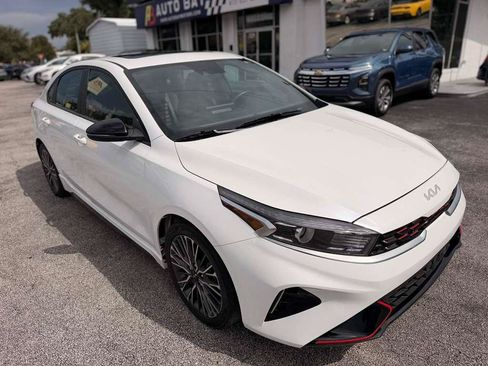 Used 2024 Kia Forte GT-Line w/ GT-Line Premium Package FWD image 4