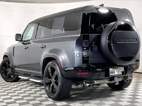 Used 2023 Land Rover Defender 110 V8 image 13