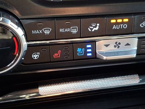Used 2025 Ford F150 Lariat w/ Equipment Group 501A Mid AWD/4WD image 27