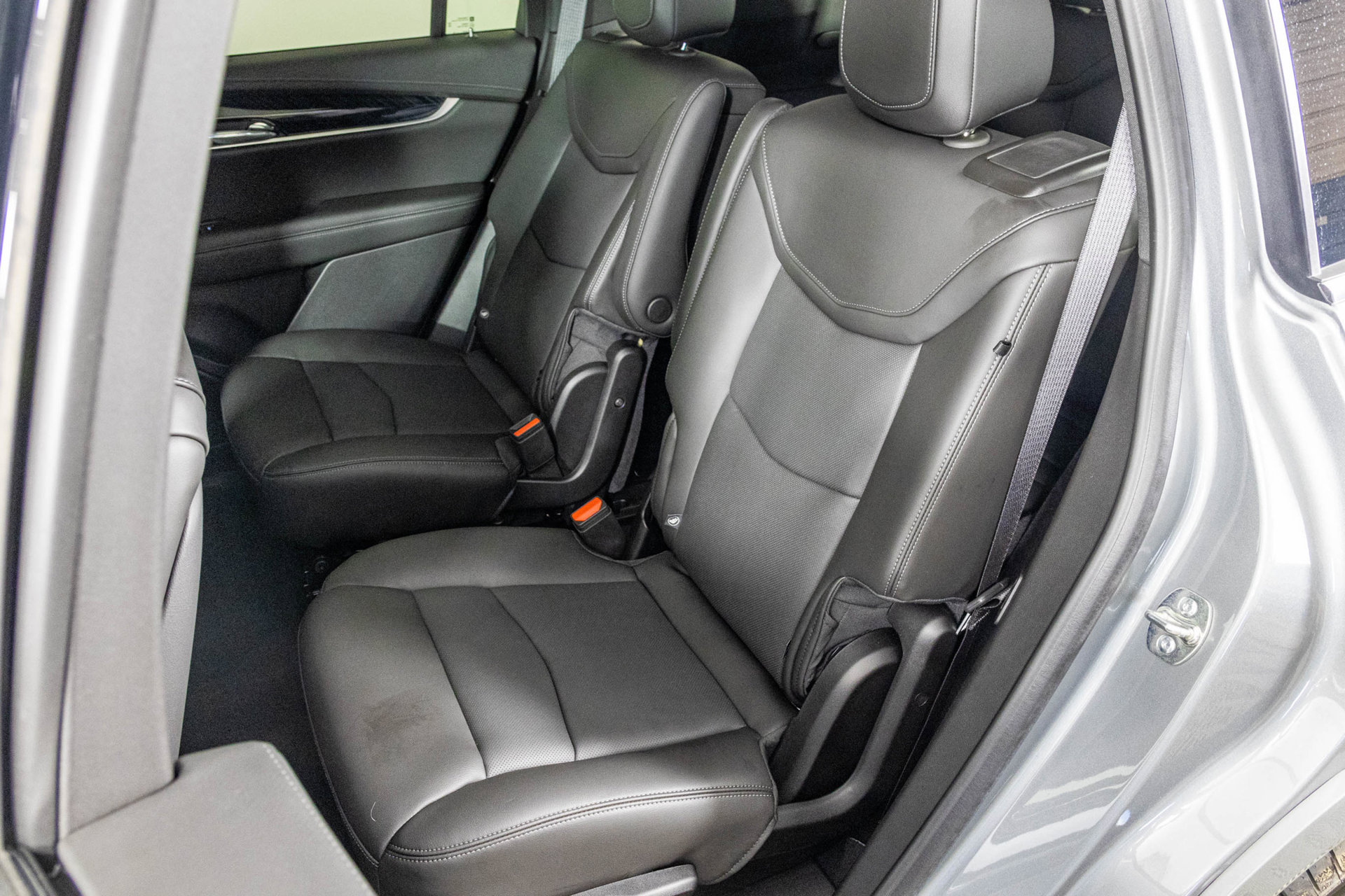 Used 2025 Cadillac XT6 Premium Luxury AWD/4WD image 42