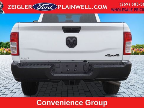 Used 2023 RAM 3500 Tradesman w/ Convenience Group image 4