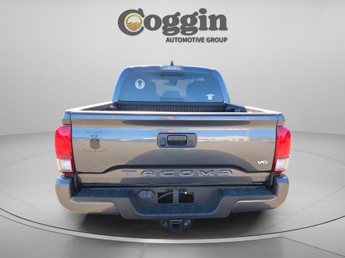 Used 2022 Toyota Tacoma image 5