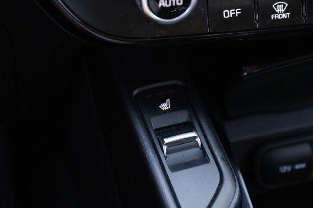 Used 2025 Kia Telluride S FWD image 25
