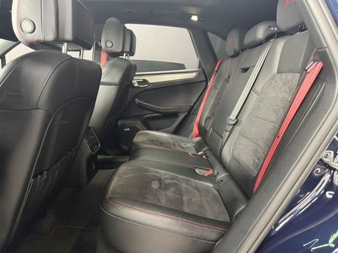 Used 2018 Porsche Macan GTS AWD/4WD image 22