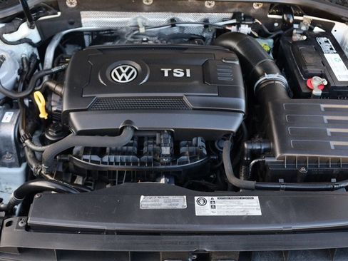 Used 2015 Volkswagen GTI SE w/ Lighting Package (SEL) image 10