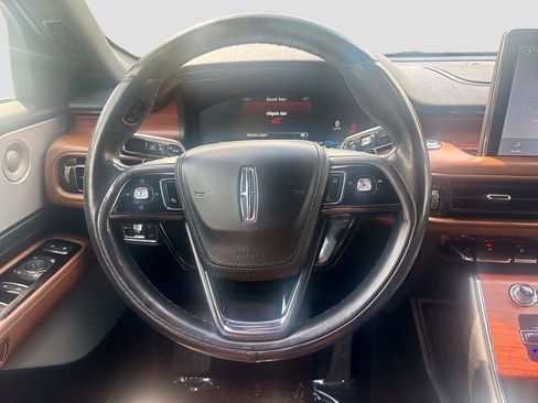 Used 2022 Lincoln Aviator Grand Touring w/ Equipment Group 301A AWD/4WD image 21