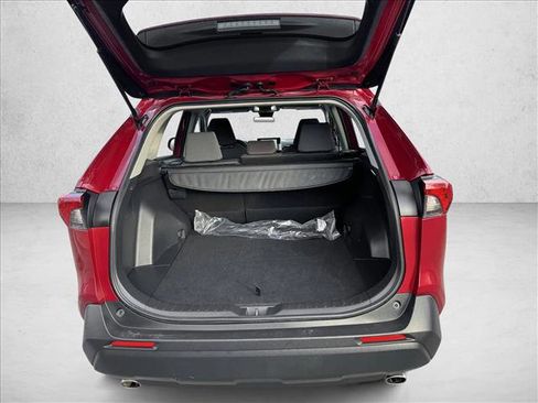 Used 2025 Toyota RAV4 XLE image 8