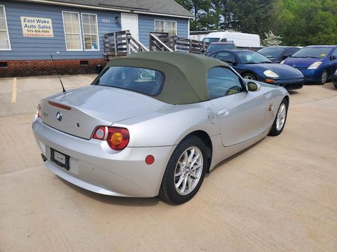 Used 2003 BMW Z4 2.5i image 5