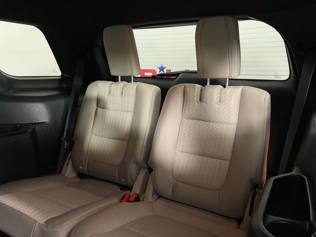 Used 2018 Ford Explorer FWD image 16