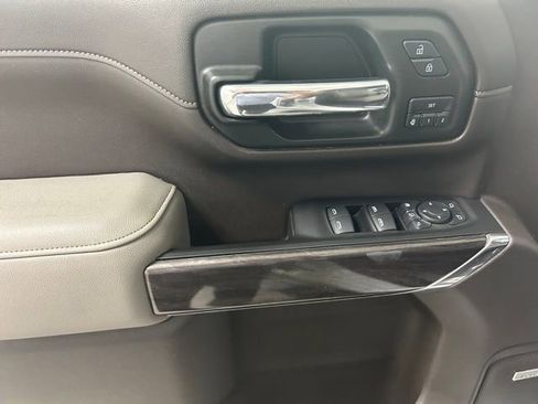 Used 2020 Chevrolet Silverado 2500 LTZ w/ LTZ Plus Package image 16