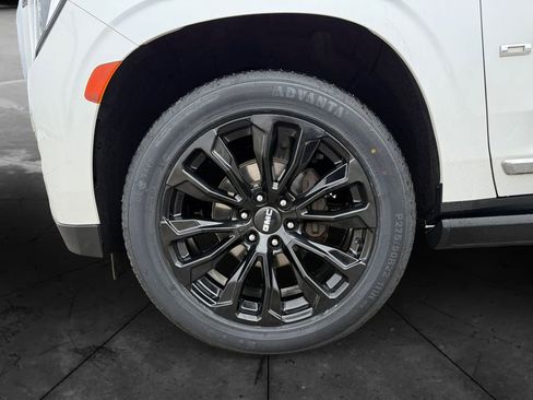 Used 2022 GMC Yukon Denali image 14