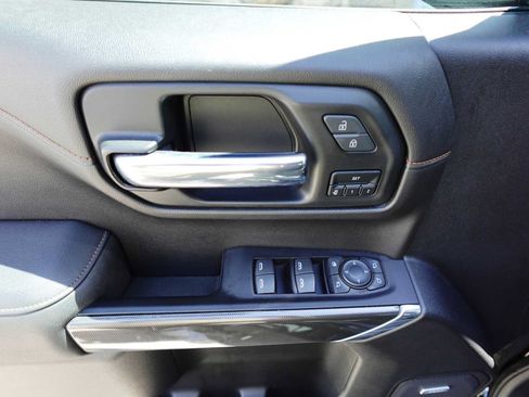 Used 2022 GMC Sierra 1500 AT4 w/ AT4 Premium Package AWD/4WD image 11