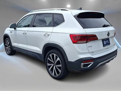 Certified 2022 Volkswagen Taos SE AWD/4WD image 7