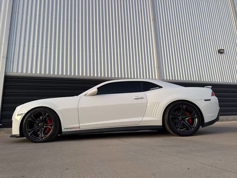 Used 2014 Chevrolet Camaro ZL1 RWD image 34