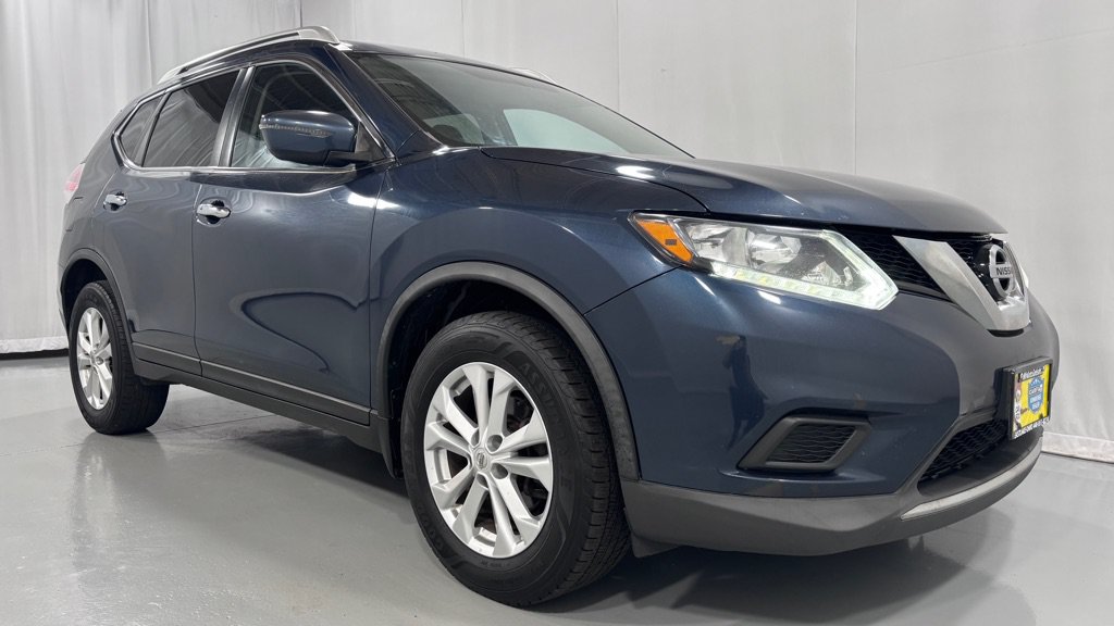 Used 2016 Nissan Rogue SV FWD image 3