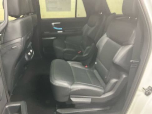 Used 2025 Ford Expedition Max Platinum w/ Stealth Performance Package AWD/4WD image 14