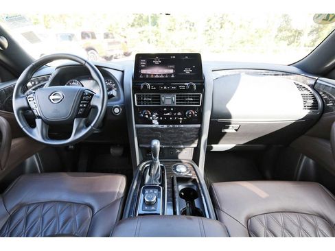 Used 2024 Nissan Armada Platinum w/ Captain's Chairs Package image 7