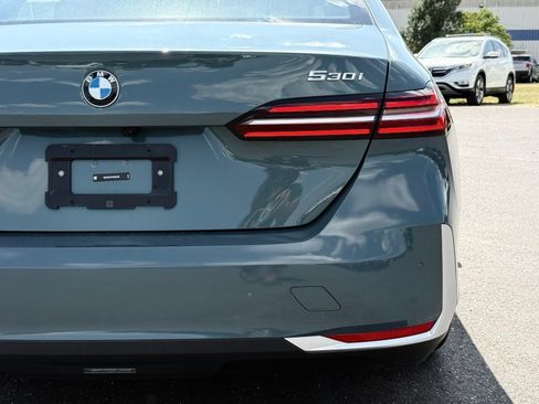 Used 2024 BMW 530i w/ Premium Package RWD image 15