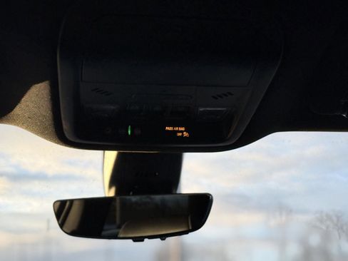 Certified 2024 Buick Enclave Avenir w/ Trailering Package, 5000 lbs. image 25