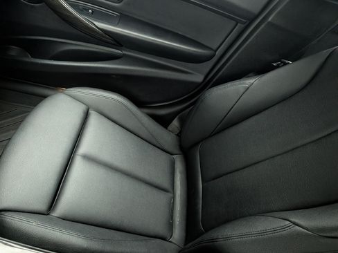 Used 2015 BMW 320i Sedan RWD image 19