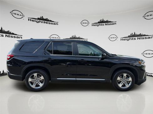 Used 2025 Honda Pilot EX-L image 6
