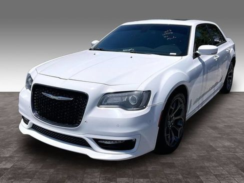 Used 2018 Chrysler 300 S w/ 300S Premium Group RWD image 1
