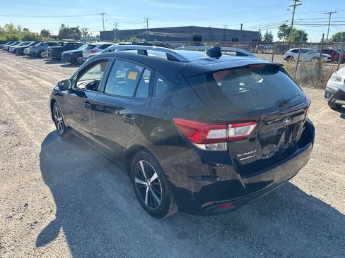 Used 2019 Subaru Impreza 2.0i Premium AWD/4WD image 2