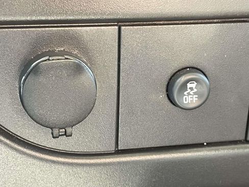 Used 2024 GMC Savana 2500 Extended image 23