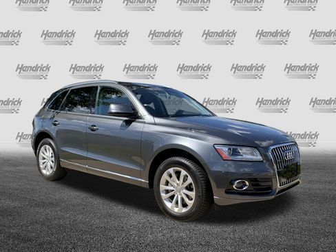 Used 2016 Audi Q5 2.0T Premium Plus w/ Technology Package AWD/4WD image 2