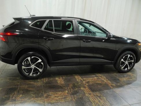 Used 2025 Chevrolet Trax RS w/ Driver Confidence Package FWD image 4
