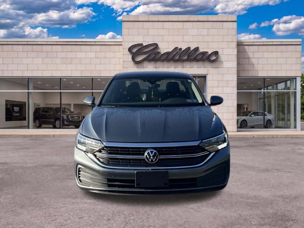 Used 2024 Volkswagen Jetta SE FWD image 13