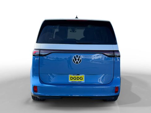 Certified 2025 Volkswagen ID. Buzz Pro S Plus AWD/4WD image 4