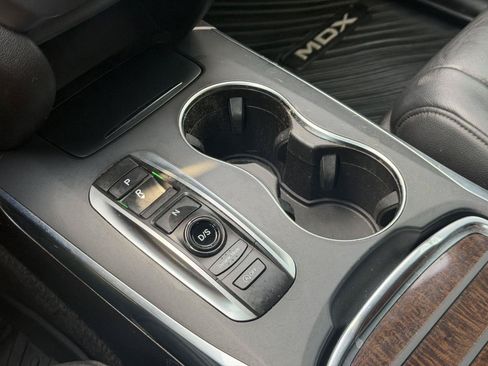 Used 2020 Acura MDX SH-AWD image 11