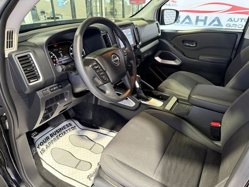 Used 2024 Nissan Frontier SV image 37