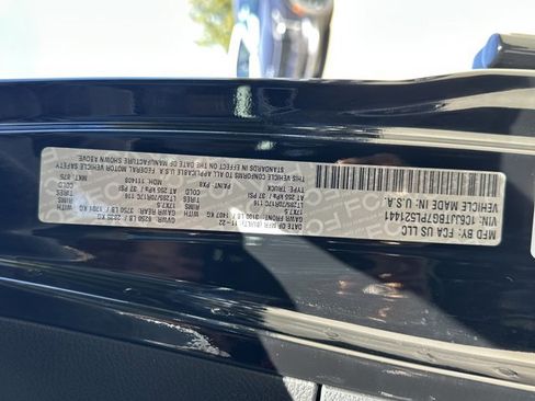 Used 2023 Jeep Gladiator Rubicon w/ Cold Weather Group image 40