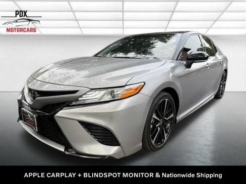 Used 2020 Toyota Camry XSE FWD image 13