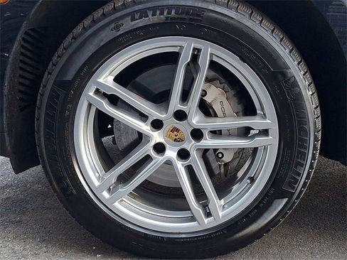 Certified 2017 Porsche Macan S image 15