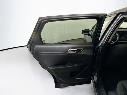 Used 2025 Kia Sportage LX FWD image 25
