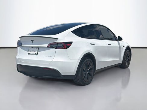 Used 2025 Tesla Model Y Long Range AWD/4WD image 5